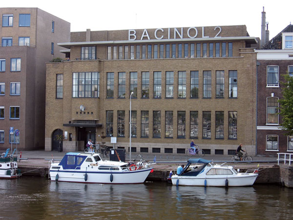 Bacinol 2, building named in honor of the site of efforts in the Netherlands to produce penicillin during World War II and the drug produced by the Netherlands Yeast and Spirit Factory in Delft. Bacinol was a code name for penicillin. Source: https://commons.wikimedia.org/wiki/File:Delft_-_Gevel_Bacinol_2.jpg 